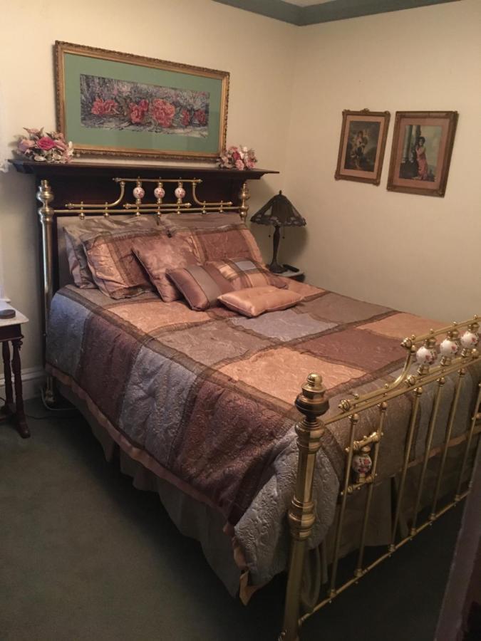 Raindrops On Roses Bed & Breakfast Herkimer Екстер'єр фото